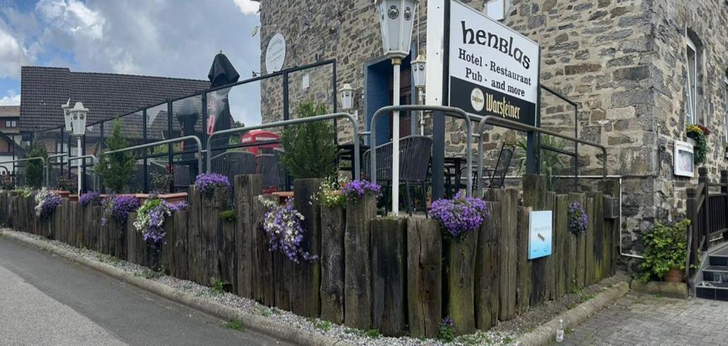 Henblas Hotel Neuenrade Exterior foto